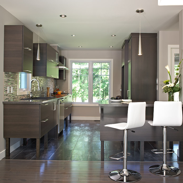 Cuisines Beauregard |Urban kitchen with melamine cabinets